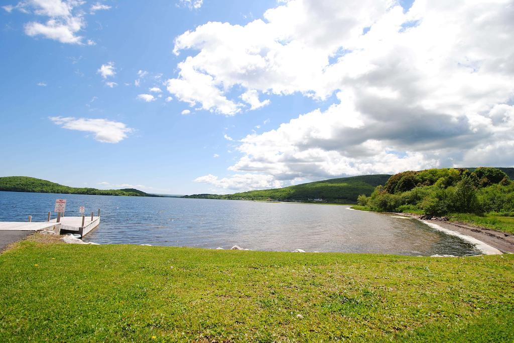 Keltic Quay Cottages & Bayfront Lodge Whycocomagh Habitación foto